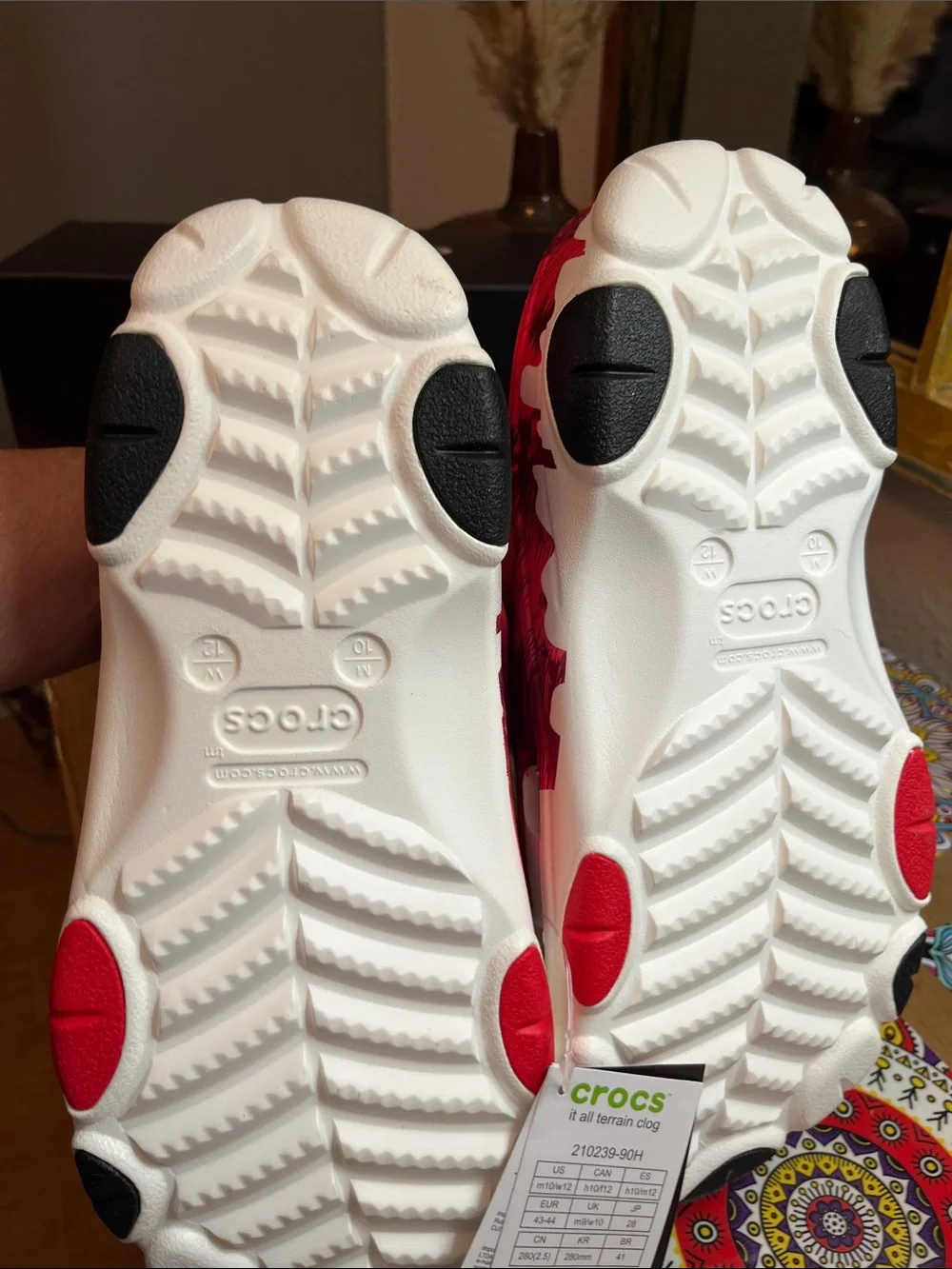 CROCS “IT” Mens limited Edition Clogs NWT size 10 Men’s  Or Women’s 12